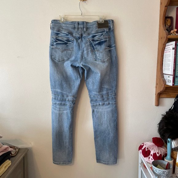 Guess | Light Wash Slim Tapered Distressed Moto Jeans Sz 34x31 - Picture 5 of 10
